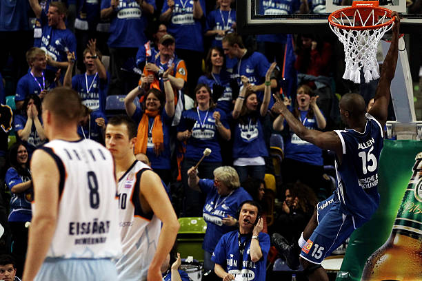 他很快在一 他很快在一