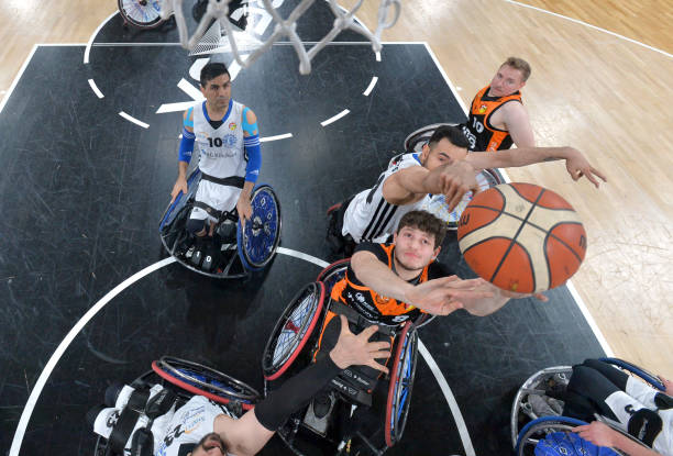 断崖领跑 断崖领跑