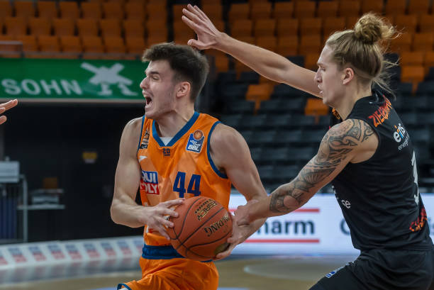 其中最为人 其中最为人